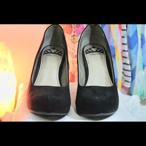 FERGALICIOUS PLATFORM HEELS